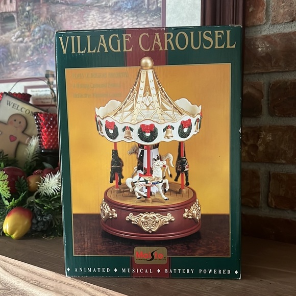 ❤️1998 Maisto Christmas Collection animated musical "VILLAGE CAROUSEL - Picture 10 of 11